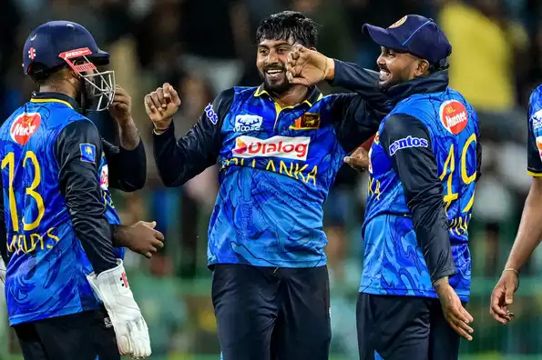 Sanath Jayasuriya elogia a Sri Lanka por no entrar en pánico en el primer ODI